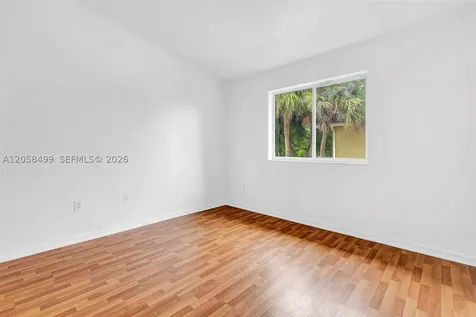 7851 NW 6th Street Pembroke Pines FL 33024