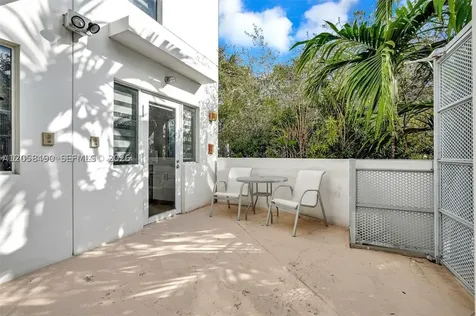 200 Washington Avenue Miami Beach FL 33139