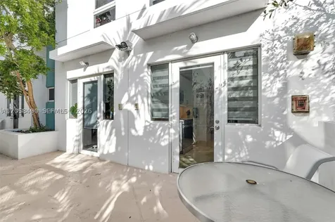 200 Washington Avenue Miami Beach FL 33139