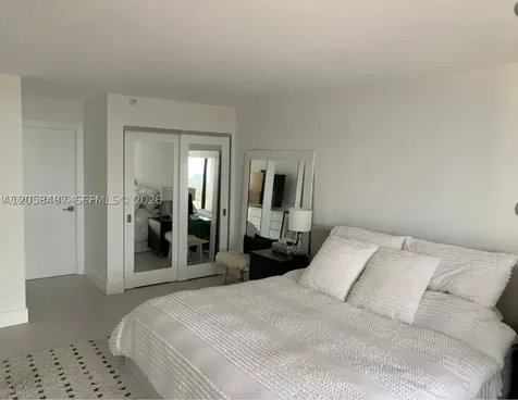 2555 Collins Avenue Miami Beach FL 33140