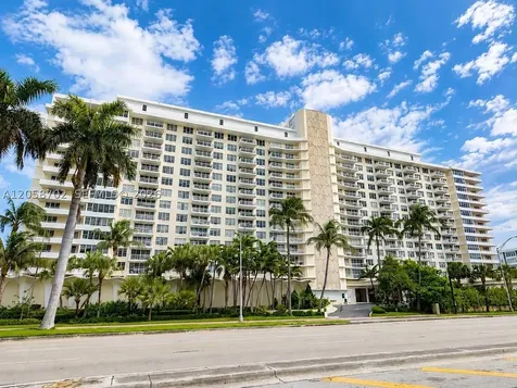 5600 Collins Avenue Miami Beach FL 33140