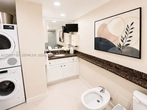 5600 Collins Avenue Miami Beach FL 33140