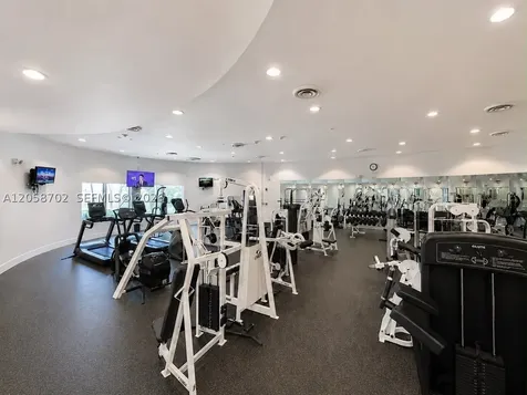 5600 Collins Avenue Miami Beach FL 33140