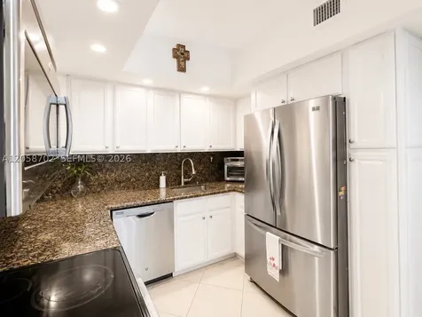 5600 Collins Avenue Miami Beach FL 33140