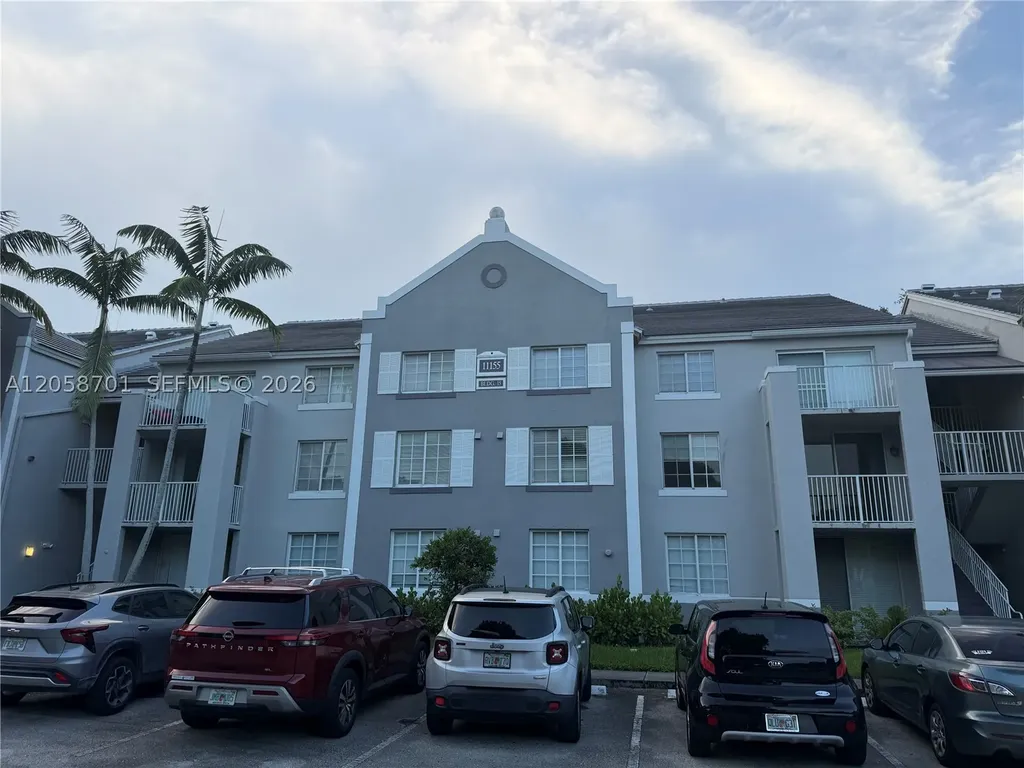 11155 SW 5th Place Pembroke Pines FL 33025
