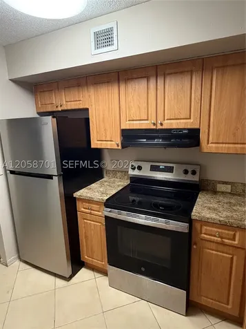 11155 SW 5th Place Pembroke Pines FL 33025