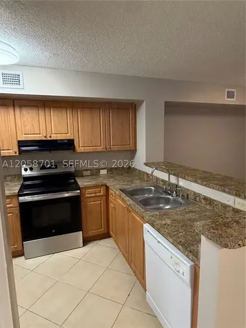 11155 SW 5th Place Pembroke Pines FL 33025