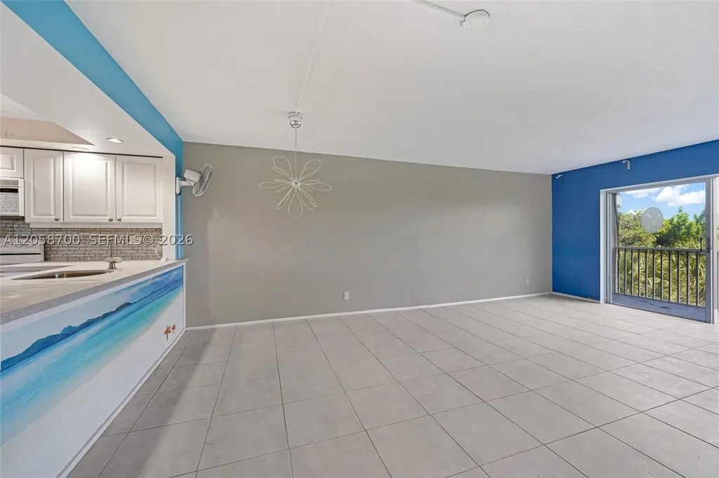 4800 Hillcrest Lane Hollywood FL 33021