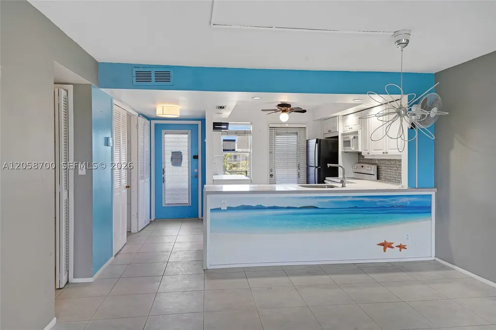 4800 Hillcrest Lane Hollywood FL 33021