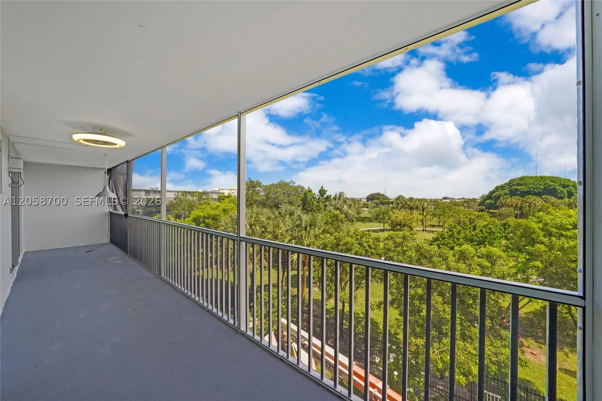 4800 Hillcrest Lane Hollywood FL 33021