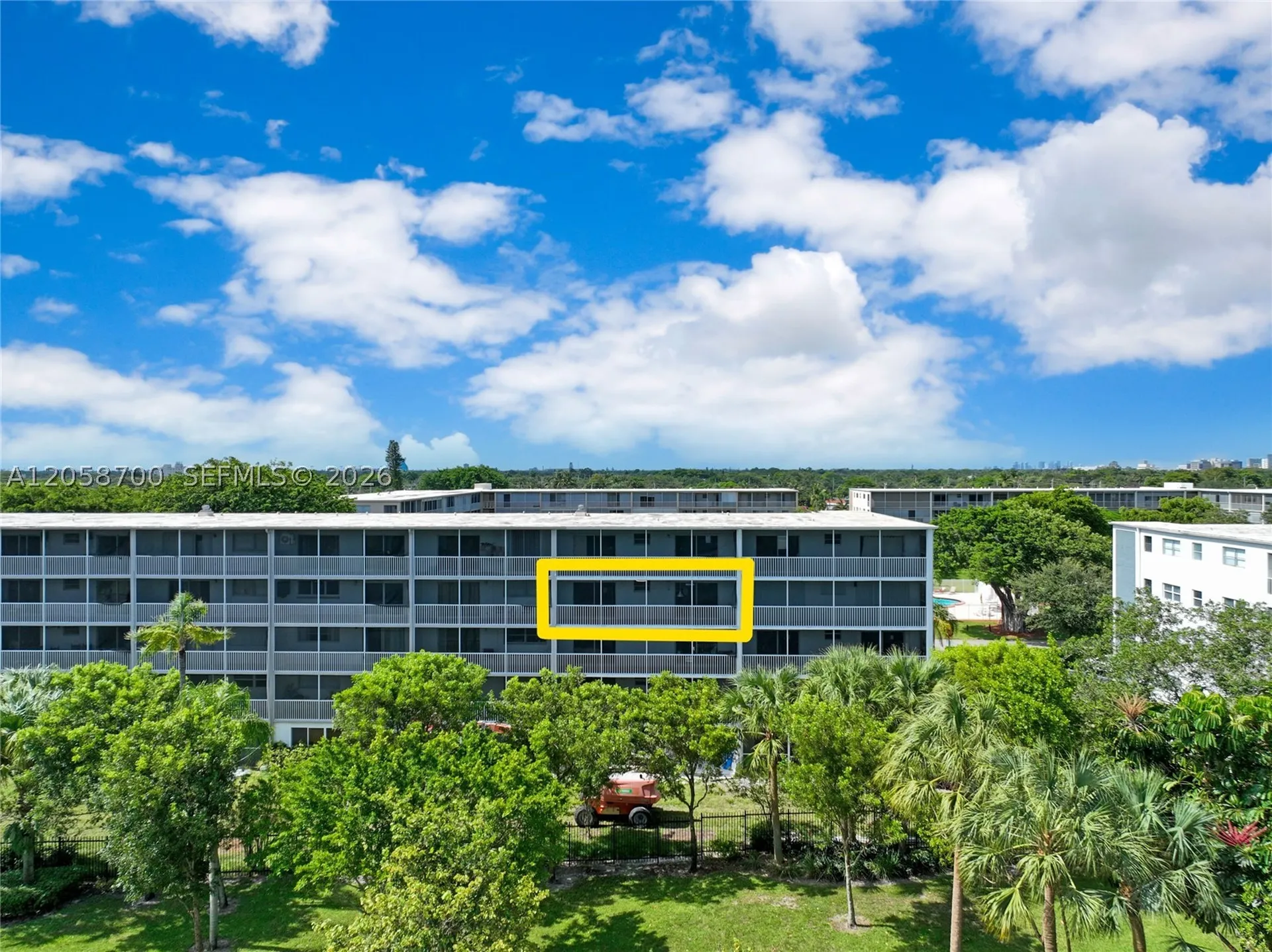 4800 Hillcrest Lane Hollywood FL 33021