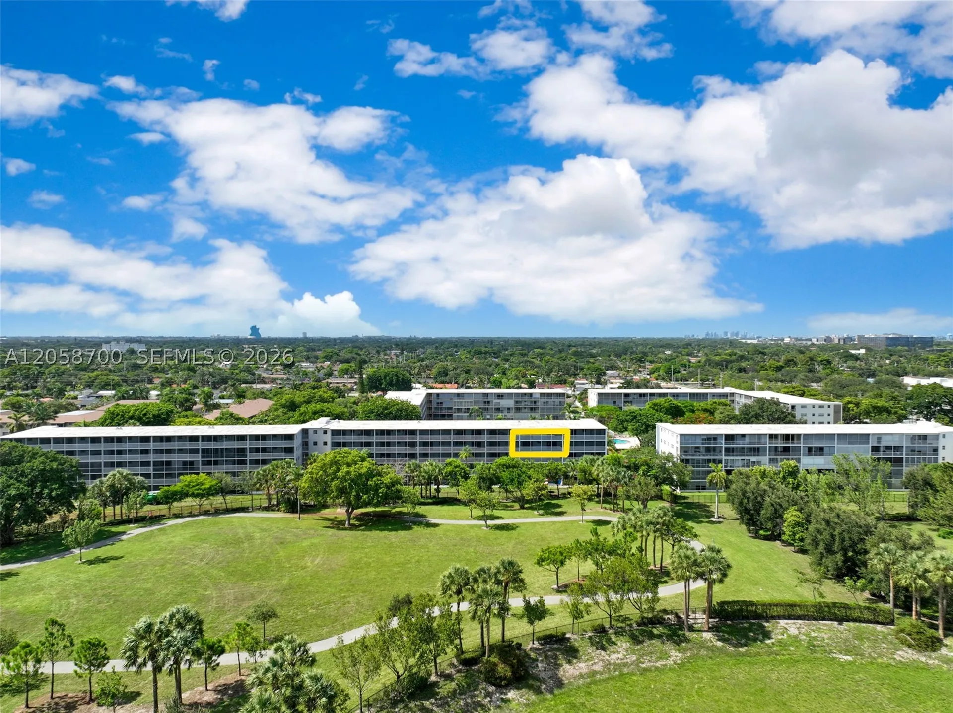 4800 Hillcrest Lane Hollywood FL 33021