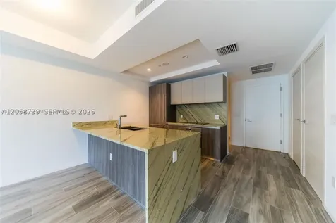 801 S Miami Avenue Miami FL 33130