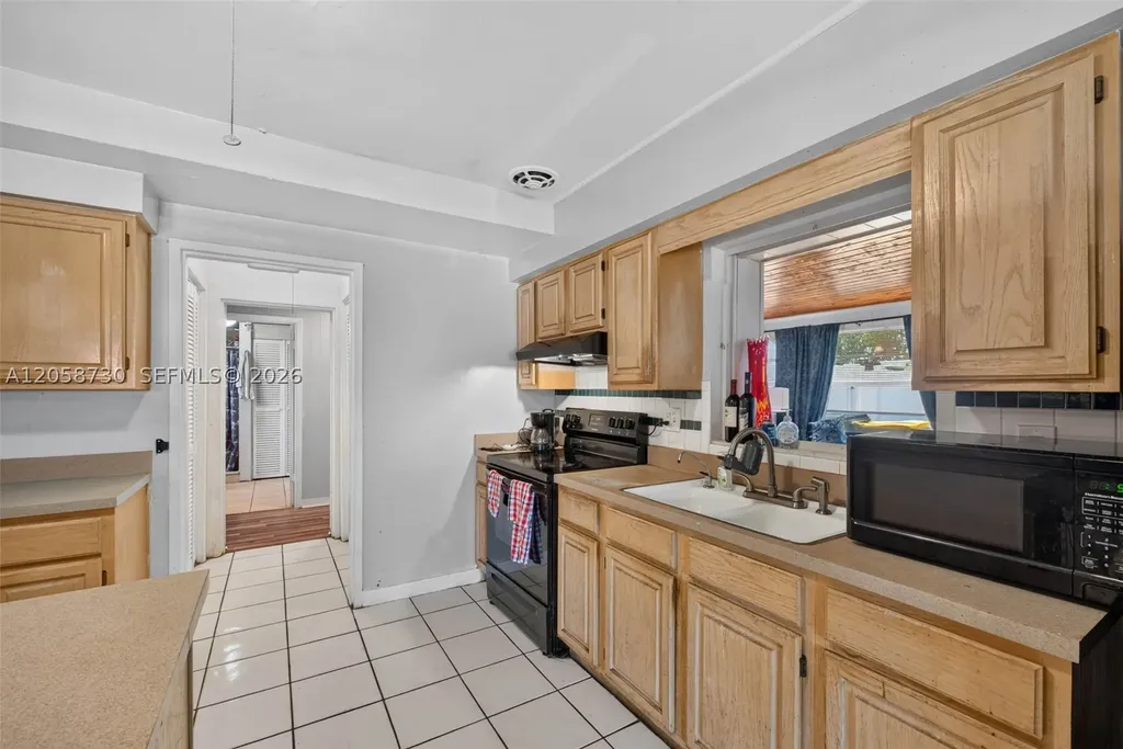 215 Palm Avenue Other City - In The State Of Florida FL 33823