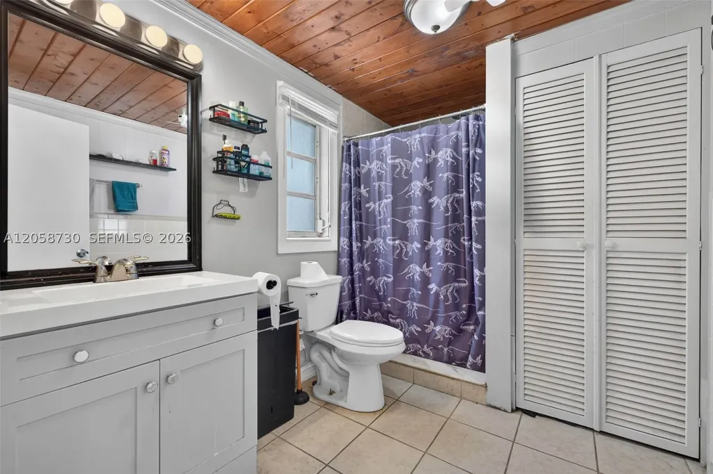 215 Palm Avenue Other City - In The State Of Florida FL 33823