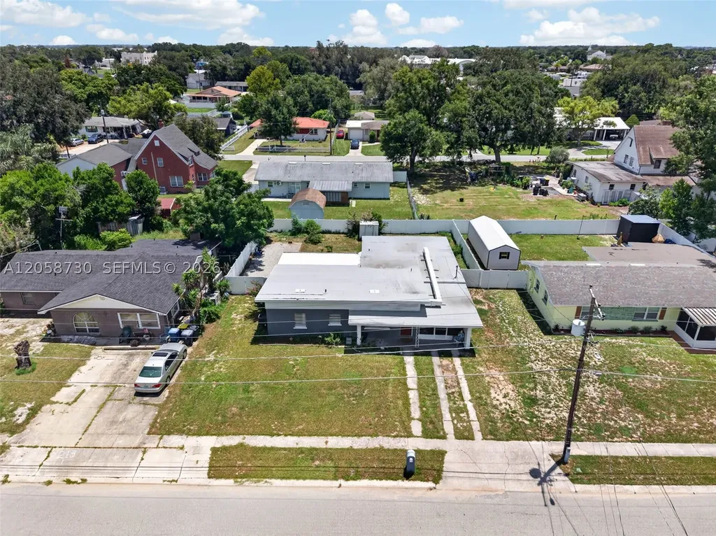 215 Palm Avenue Other City - In The State Of Florida FL 33823