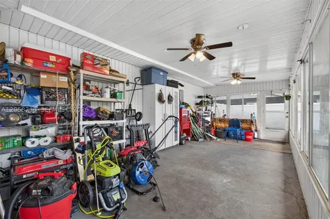 215 Palm Avenue Other City - In The State Of Florida FL 33823
