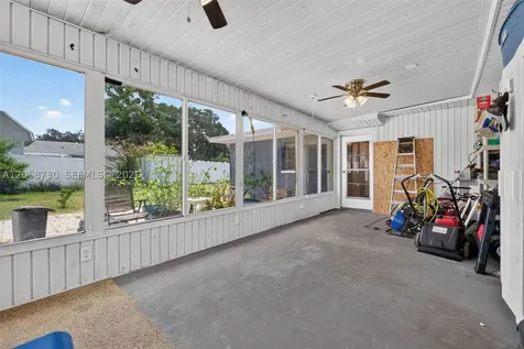 215 Palm Avenue Other City - In The State Of Florida FL 33823