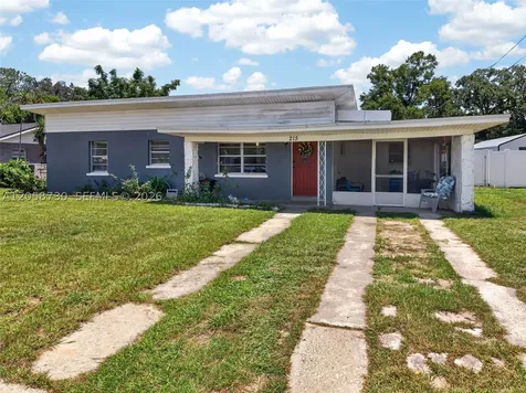 215 Palm Avenue Other City - In The State Of Florida FL 33823