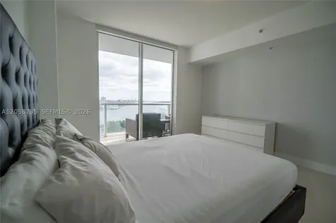253 NE 2nd Street Miami FL 33132