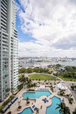 253 NE 2nd Street Miami FL 33132