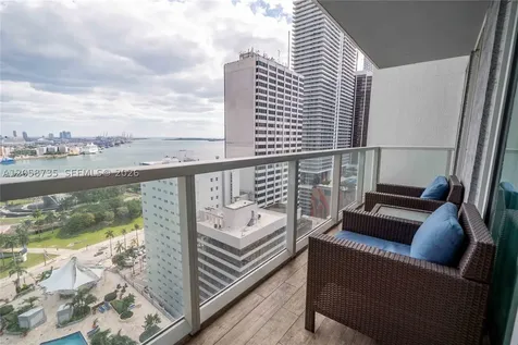 253 NE 2nd Street Miami FL 33132