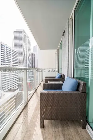 253 NE 2nd Street Miami FL 33132