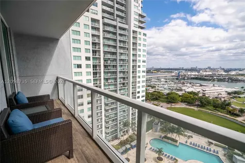 253 NE 2nd Street Miami FL 33132