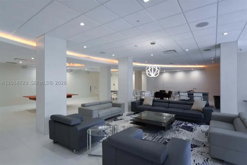 3001 S Ocean Drive Hollywood FL 33019