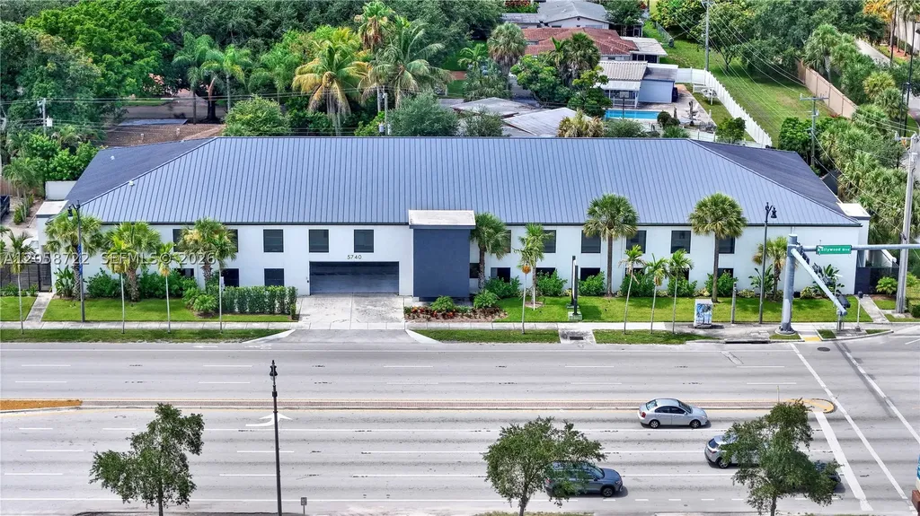 5740 Hollywood Boulevard Hollywood FL 33021