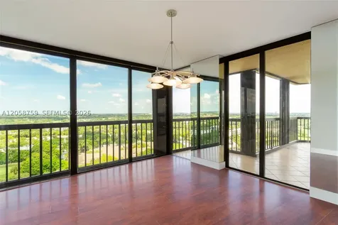 2480 Presidential Way West Palm Beach FL 33401