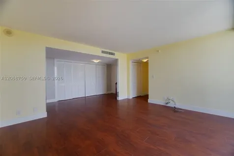 2480 Presidential Way West Palm Beach FL 33401