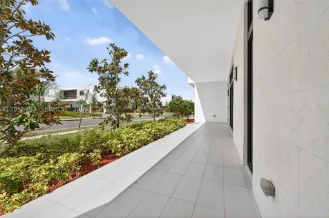 16709 N Botaniko Drive N Weston FL 33326