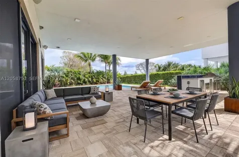 16709 N Botaniko Drive N Weston FL 33326