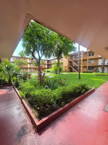1330 W 54th Street Hialeah FL 33012