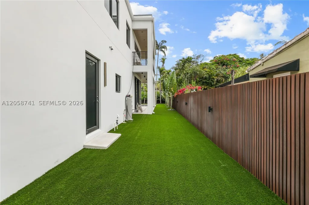436 NE 10th Avenue Fort Lauderdale FL 33301