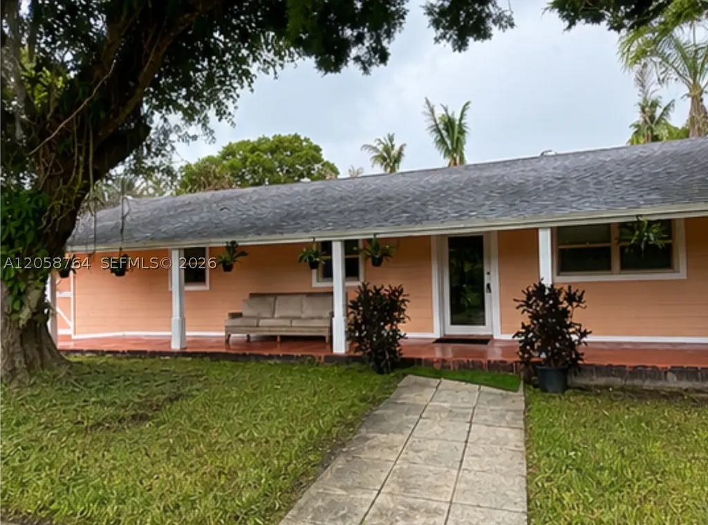1051 S 37th Street Fort Pierce FL 34947