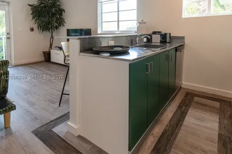 3917 N Meridian Avenue Miami Beach FL 33140