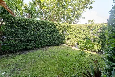 3917 N Meridian Avenue Miami Beach FL 33140