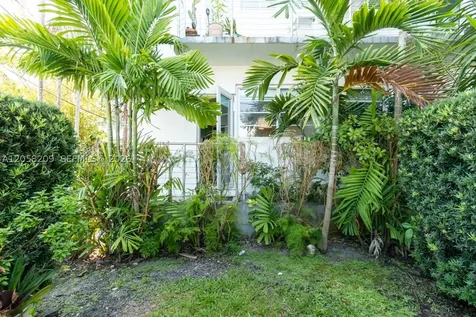 3917 N Meridian Avenue Miami Beach FL 33140
