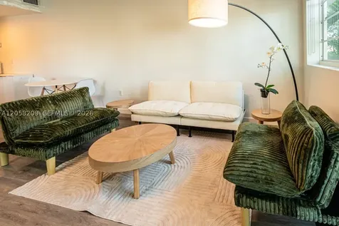 3917 N Meridian Avenue Miami Beach FL 33140