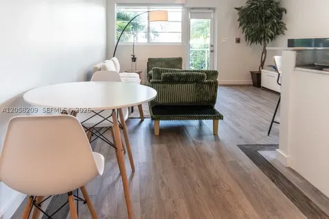 3917 N Meridian Avenue Miami Beach FL 33140