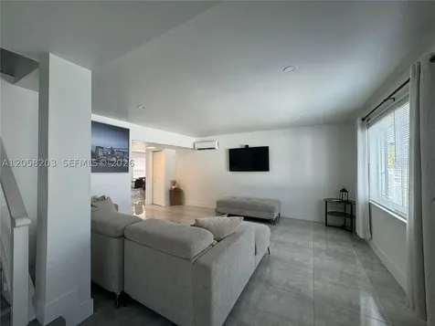 1904 SW 28th Street Fort Lauderdale FL 33315