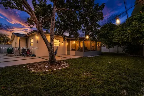 4930 NW 17th Street Lauderhill FL 33313