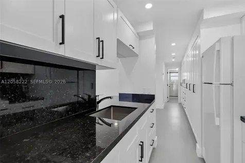 360 Meridian Avenue Miami Beach FL 33139