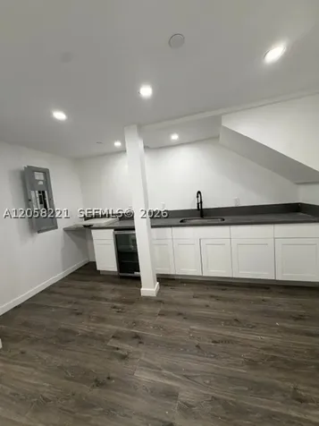 10601 NW 122nd Street Medley FL 33178