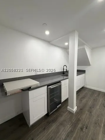 10601 NW 122nd Street Medley FL 33178