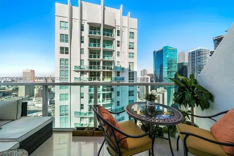41 SE 5th Street Miami FL 33131