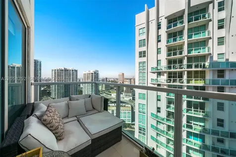 41 SE 5th Street Miami FL 33131