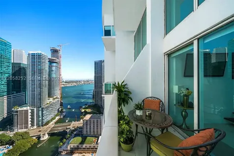 41 SE 5th Street Miami FL 33131